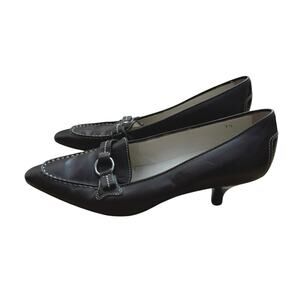 TOD’s Brown Leather Pointed Toe Kitten Heels Womens size 7.5